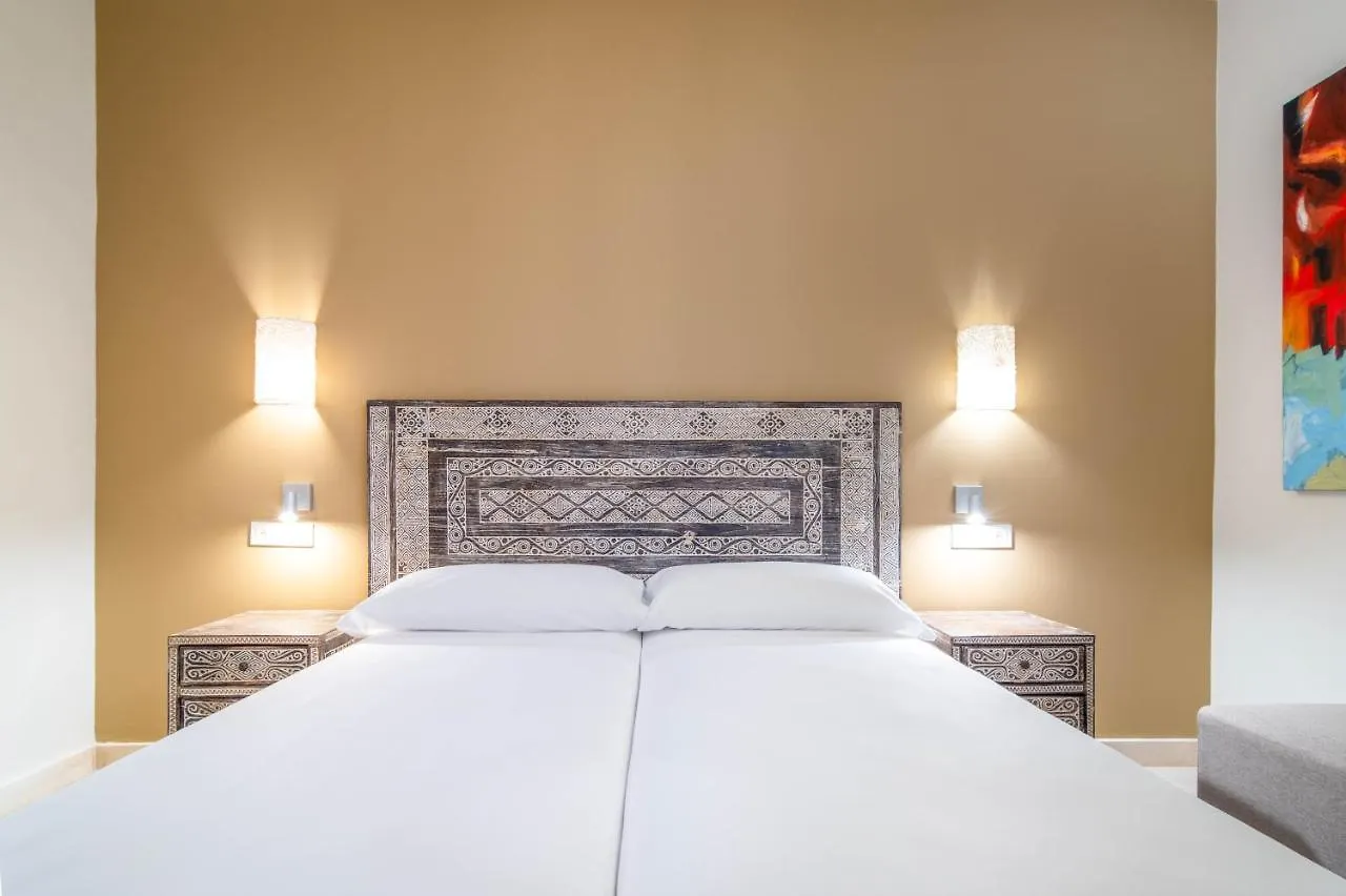 Tarifa Suites By Qhotels 0*,