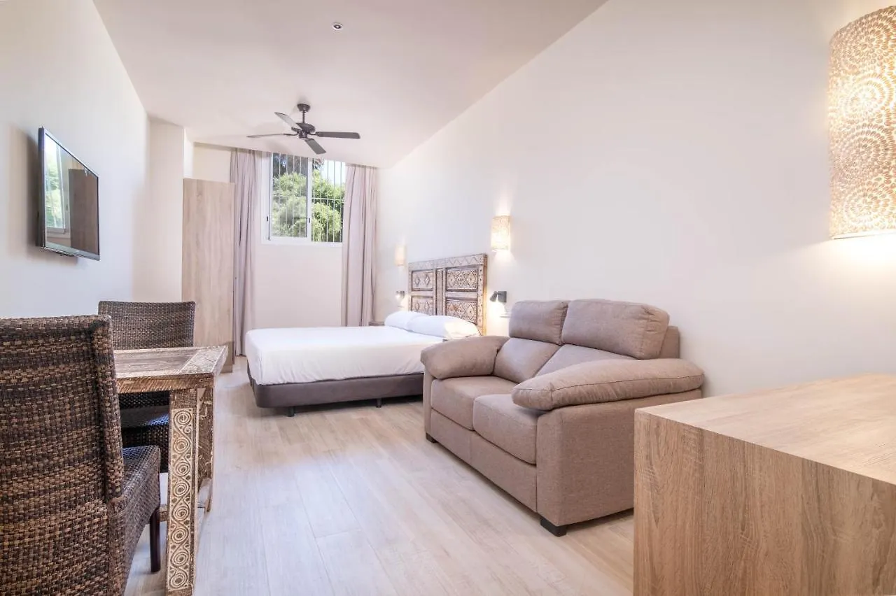 Tarifa Suites By Qhotels شقة