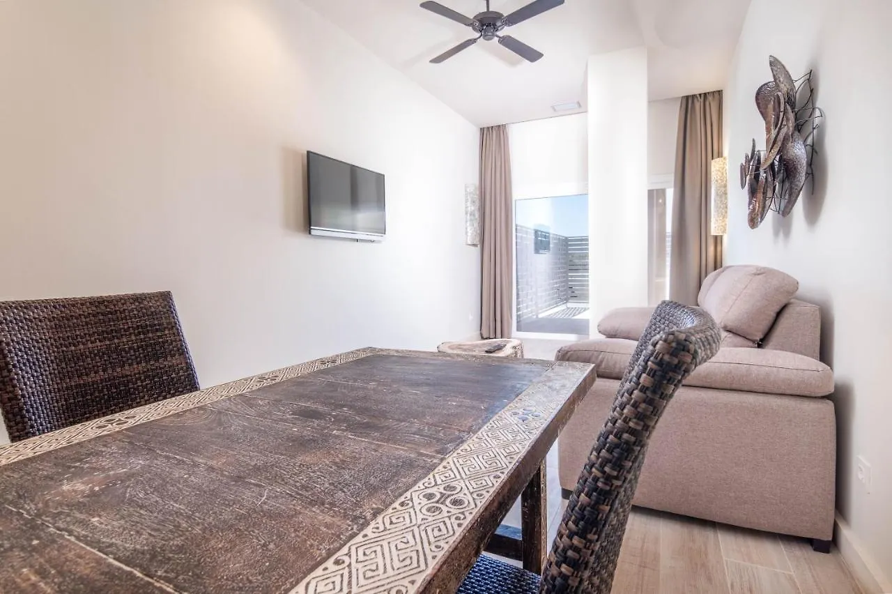 Tarifa Suites By Qhotels