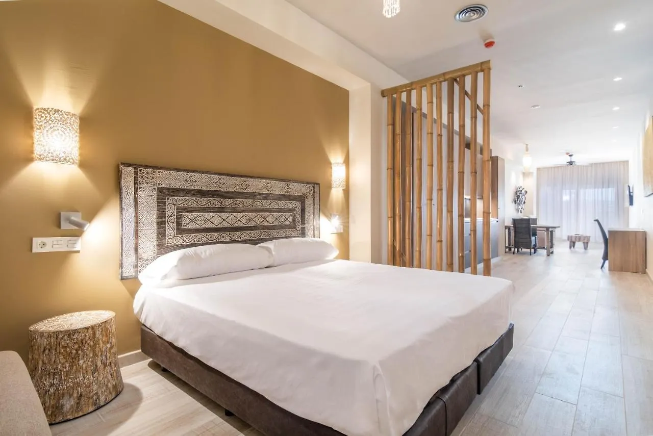 Tarifa Suites By Qhotels